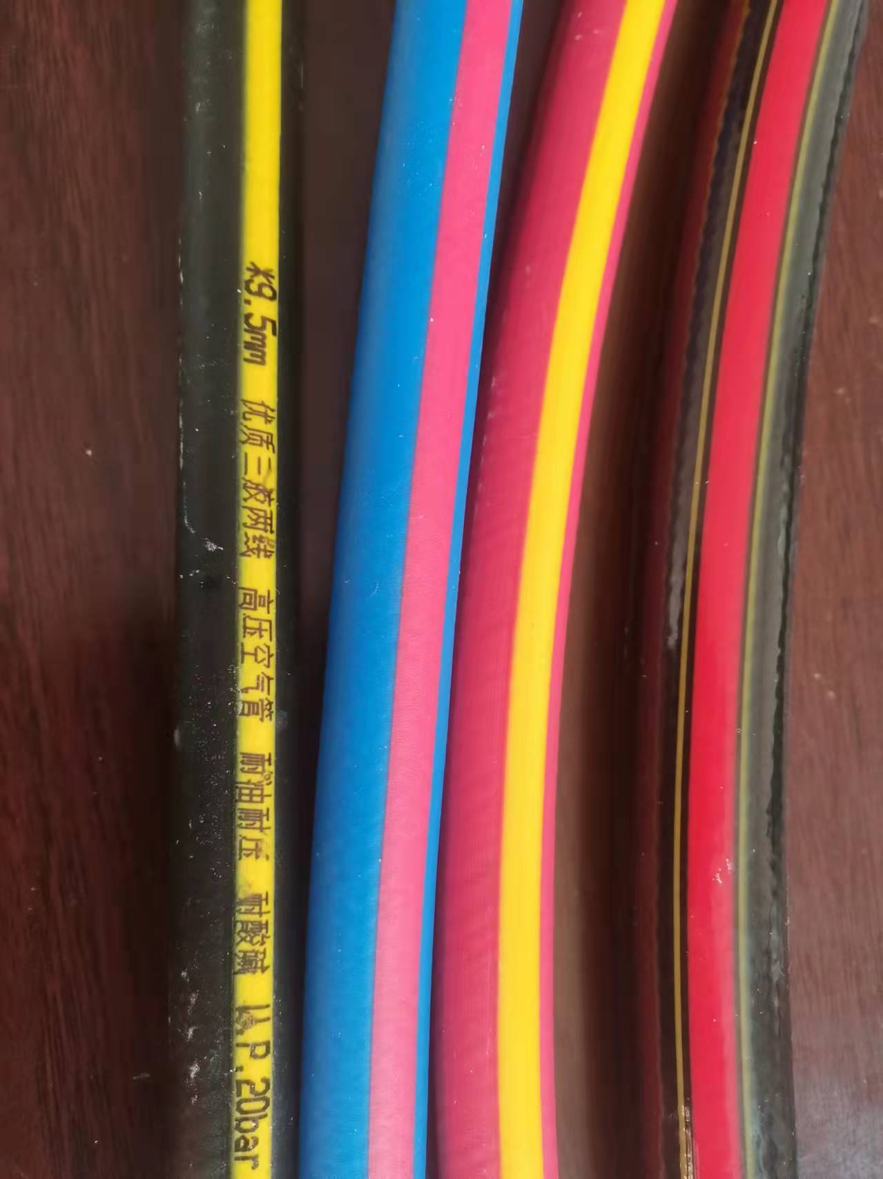 三胶两线四胶两线氧气管，高压管